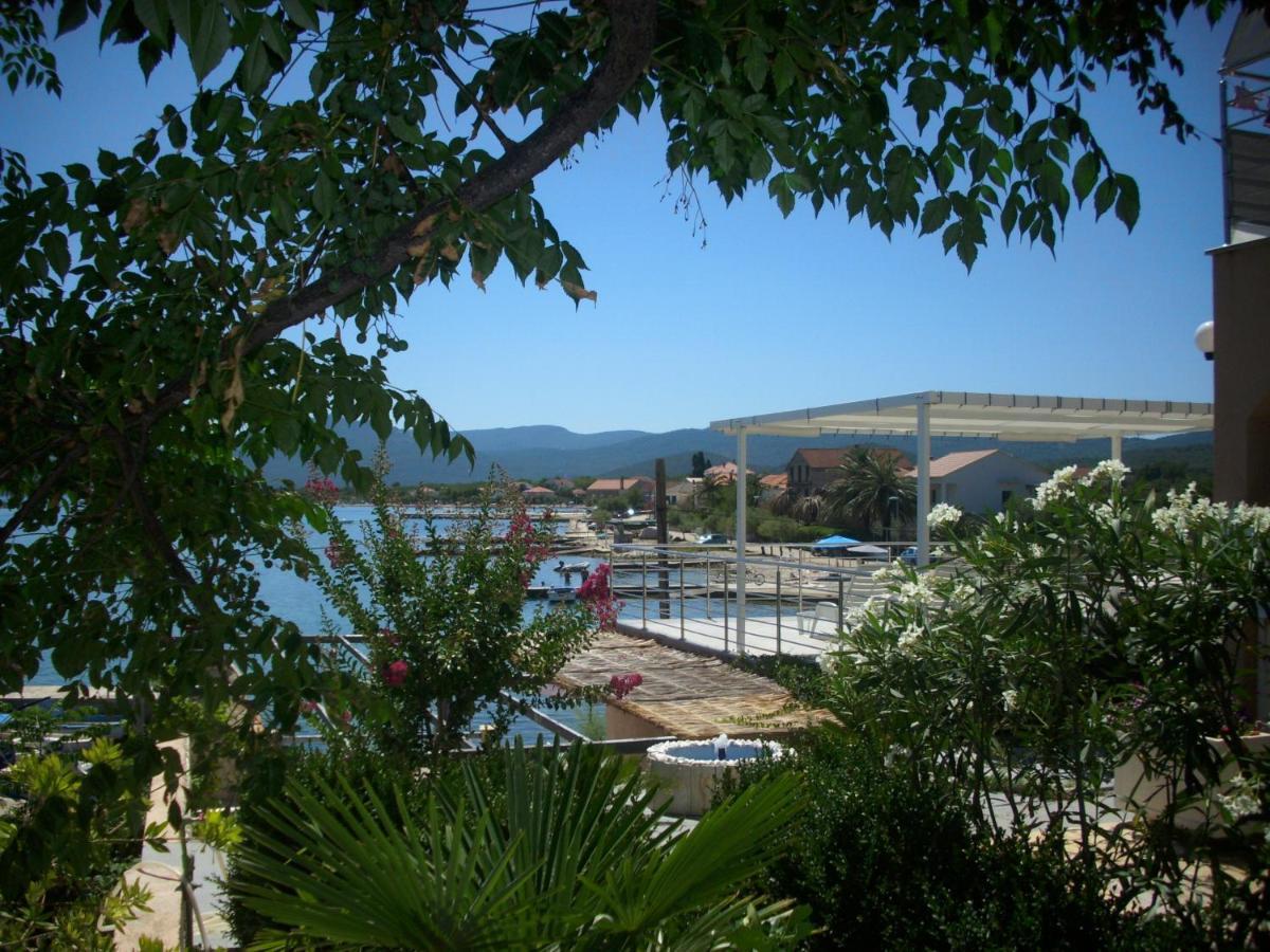 Apartments Kala Janjina Esterno foto